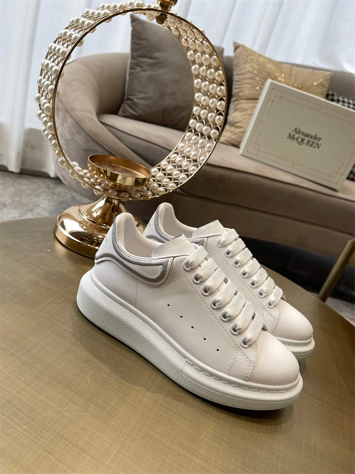 Alexander McQueen Oversized Unisex 2587