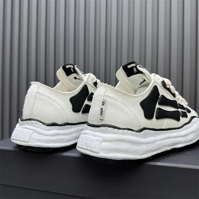 Efficient Amiri Sneaker 614