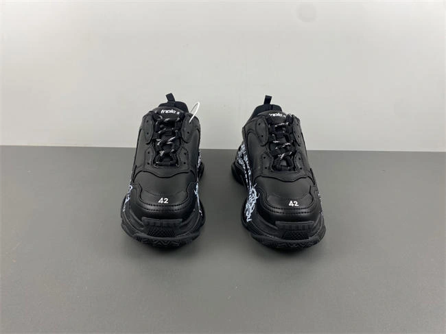 Stylish BALENCIAGA  H 4345