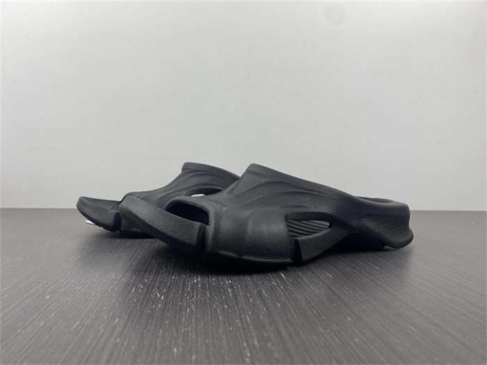BLCG SLIPPERS FlexibleFit 5589