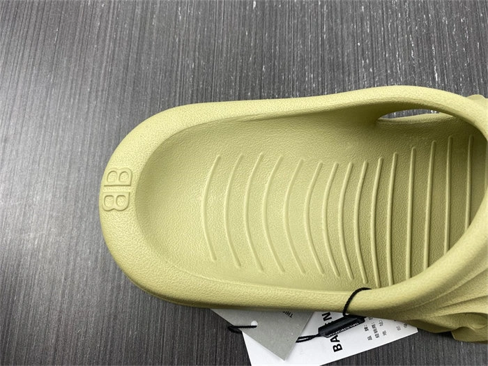 Lightweight BLCG SLIPPERS 5584