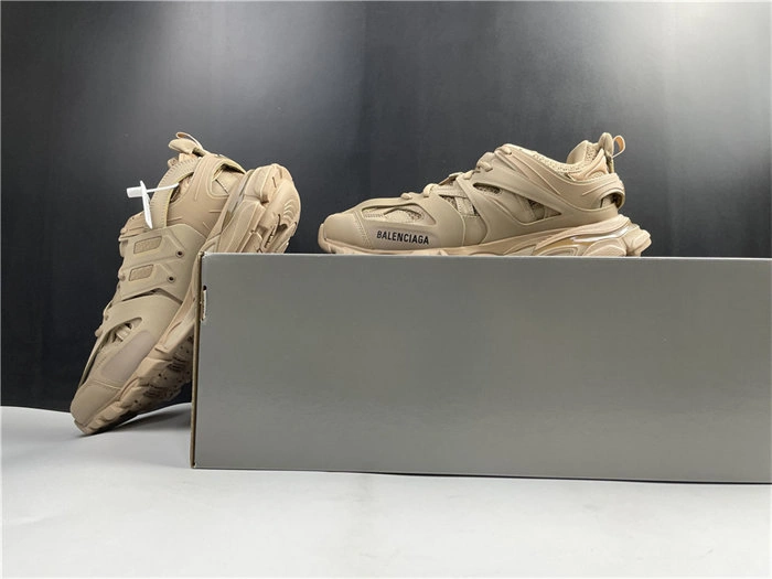 BLCG TRACK SNEAKER 542023 W1GB1 Versatile 4500