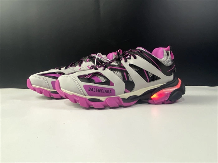 BLCG TRACK SNEAKER 542436 W3NB2 5032 LED Sustainable 4513