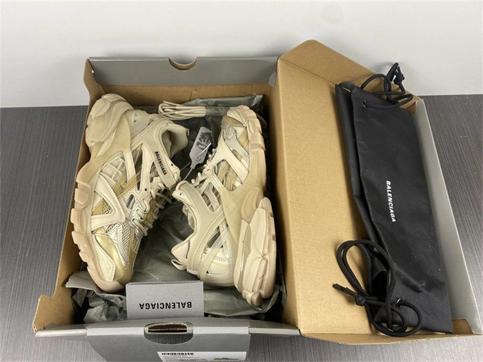 BLCG TRACK SNEAKER 568615 W3GN5 Modern 4450