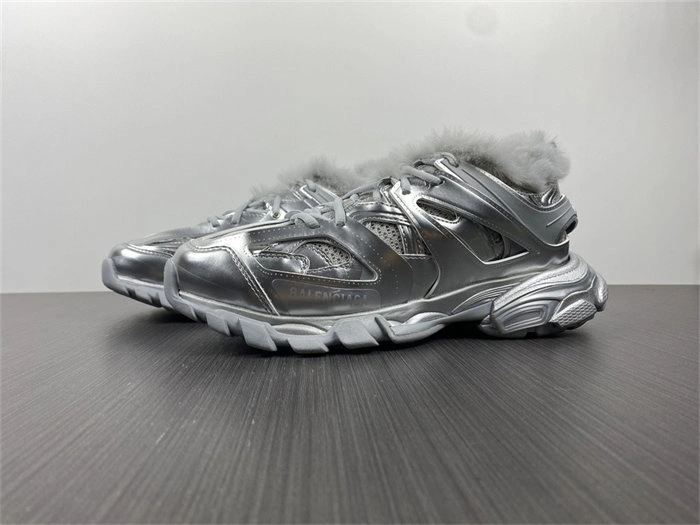 BLCG TRACK SNEAKER 668556 W3FS2 Premium 4430
