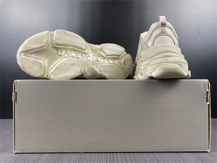 Supportive BLCG TRIPLE SNEAKER 524039 W2FA1 4405