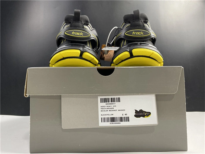 BLCG Track Black Yellow 542023 W3AC1 FlexibleFit 4484