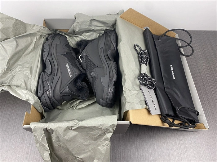 Breathable BLCG Triple S Fake Fur Black 668563 W3CQ5 4432