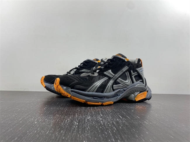 Durable Balenciaga 772774-W3RNY- 4321