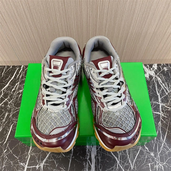 b0tte*a Ven*ta sneaker timeless 2605