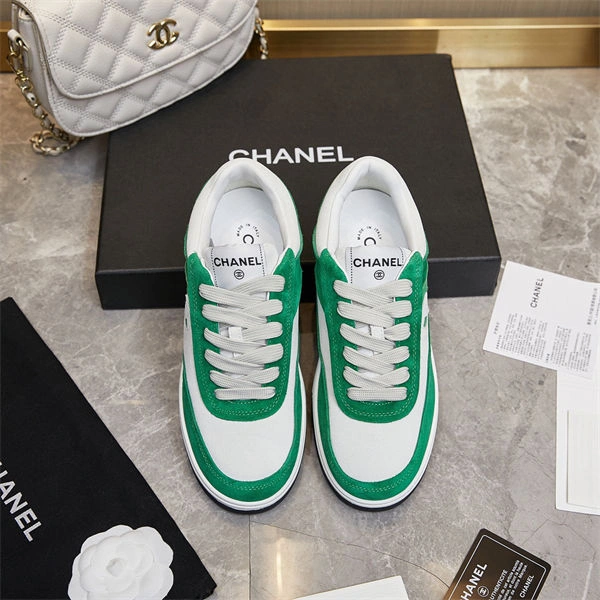 CHANEL UrbanChic 2162