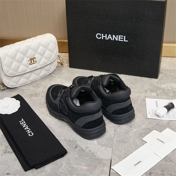 Elegant Chanal Sneakers 2234