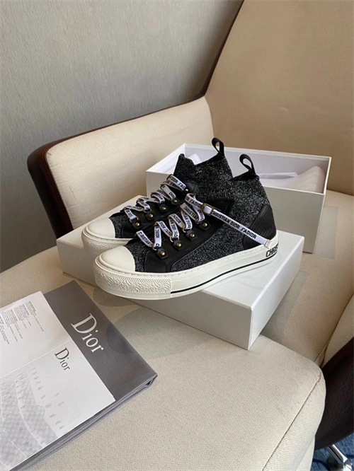 DR Sneaker Sleek 1081