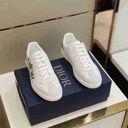 Contemporary DR Sneaker 1139