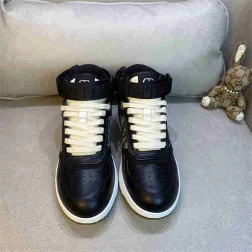 Versatile DR Sneaker 1189
