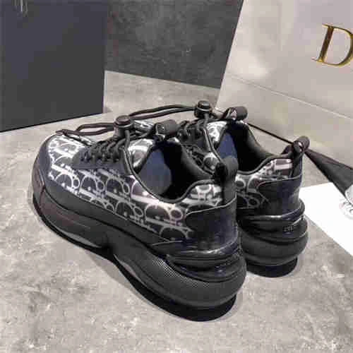 Trendy DR Sneaker 1196