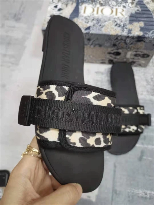 Dio Slipper Bold 5806
