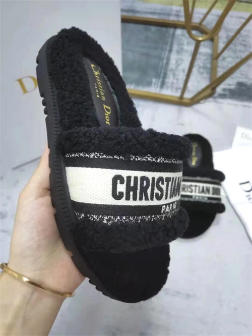 WaterResistant Dio Slipper 5792