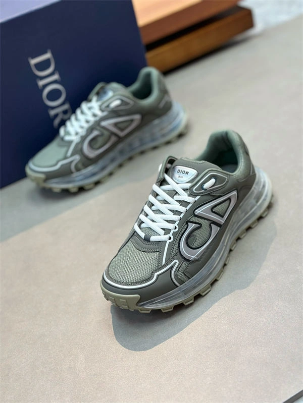 Sophisticated Dr Sneaker 1419