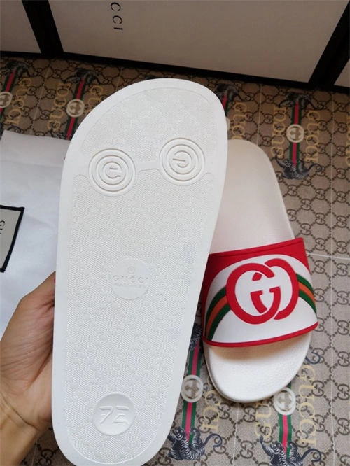 Lightweight Gocci Slipper 5720