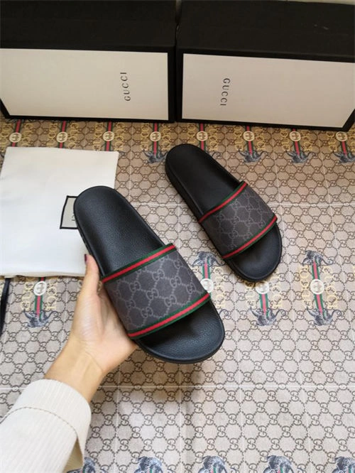 Fashionable Gocci Slipper 5712