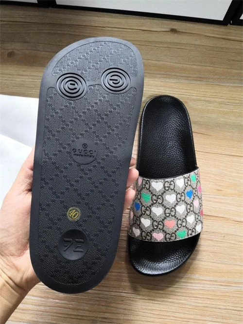 Fashionable Gocci Slipper 5704