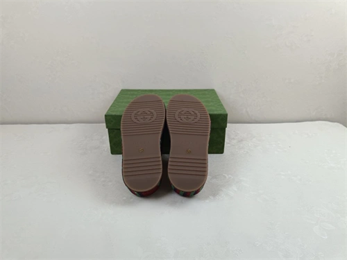 Popular Gocci Slipper 5607