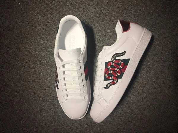 versatile G*u*i ace sneaker 173