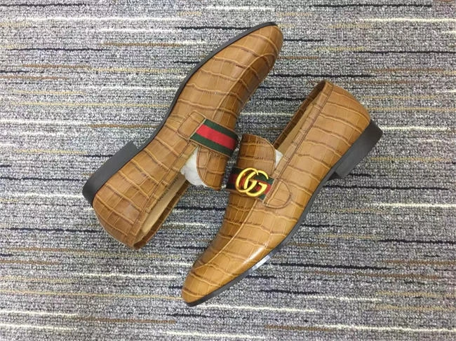 G*u*i loafer compact 310