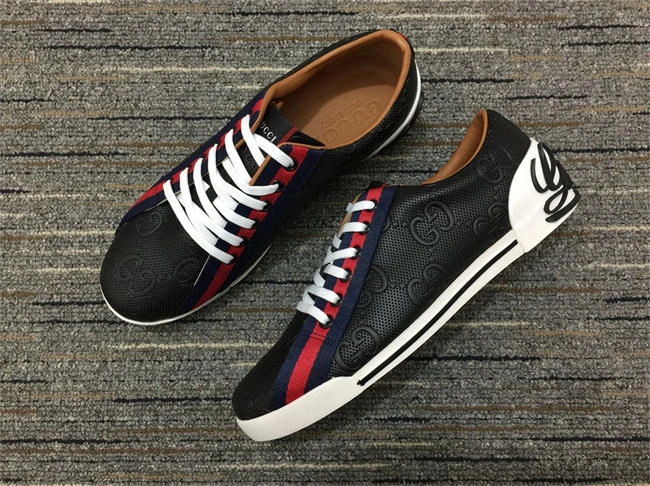highperformance G*u*i low top sneaker 558