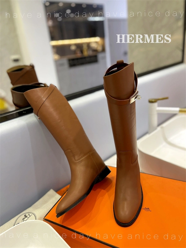 Comfortable H Boot 2422