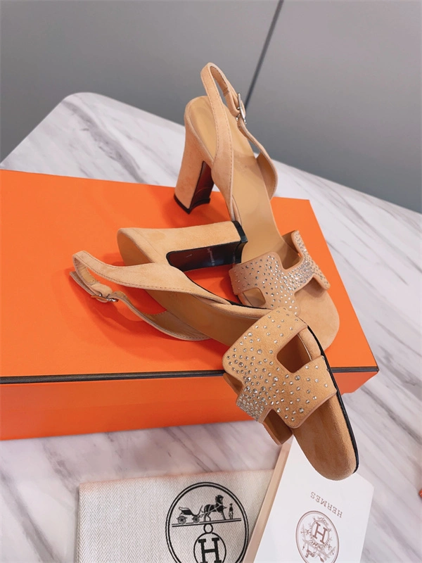 UrbanChic H Sandals 2400