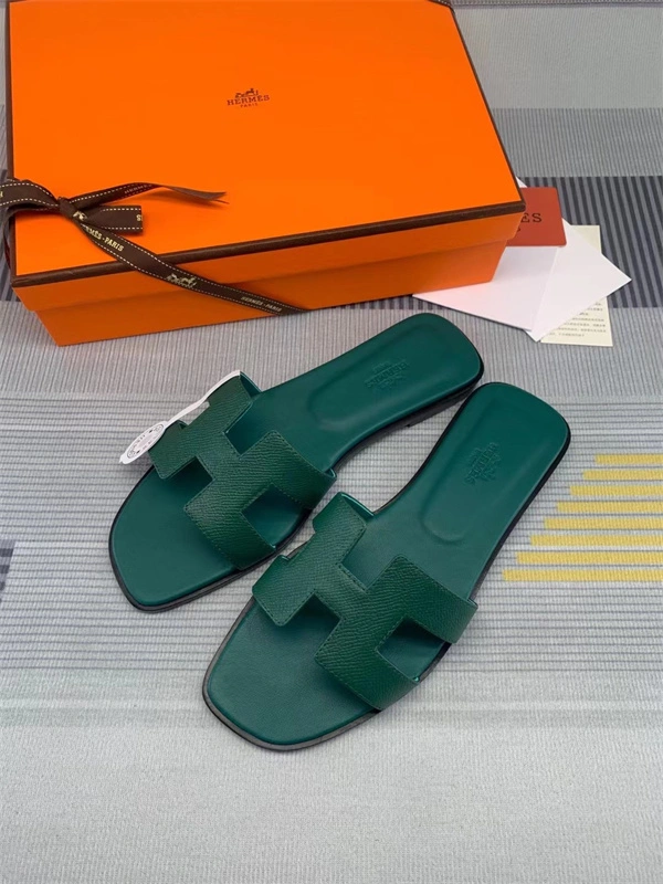 Versatile H Slipper 2339