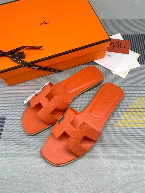 WellDesigned H Slipper 2344