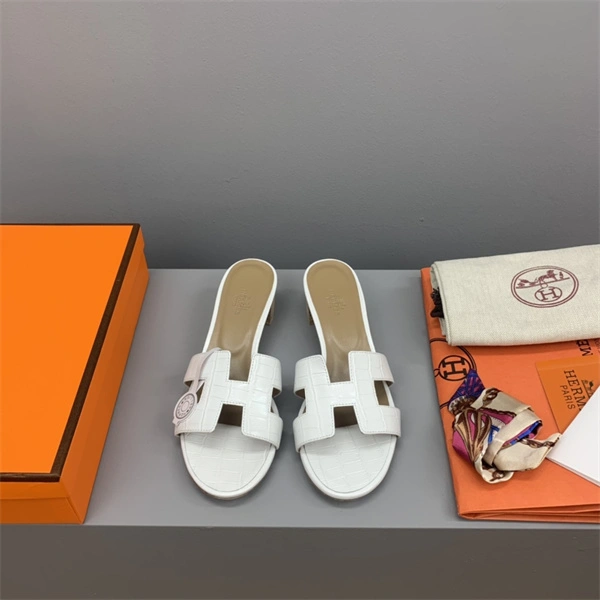 H Slipper Unisex 2365