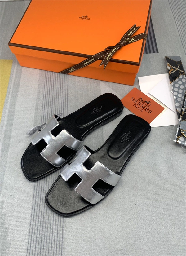 H Slipper HighQuality 2382