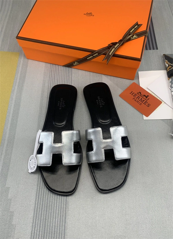 H Slipper HighQuality 2382