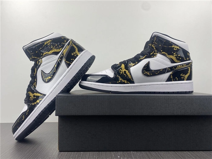 JORDAN 1 MID 554724- Sporty 3720