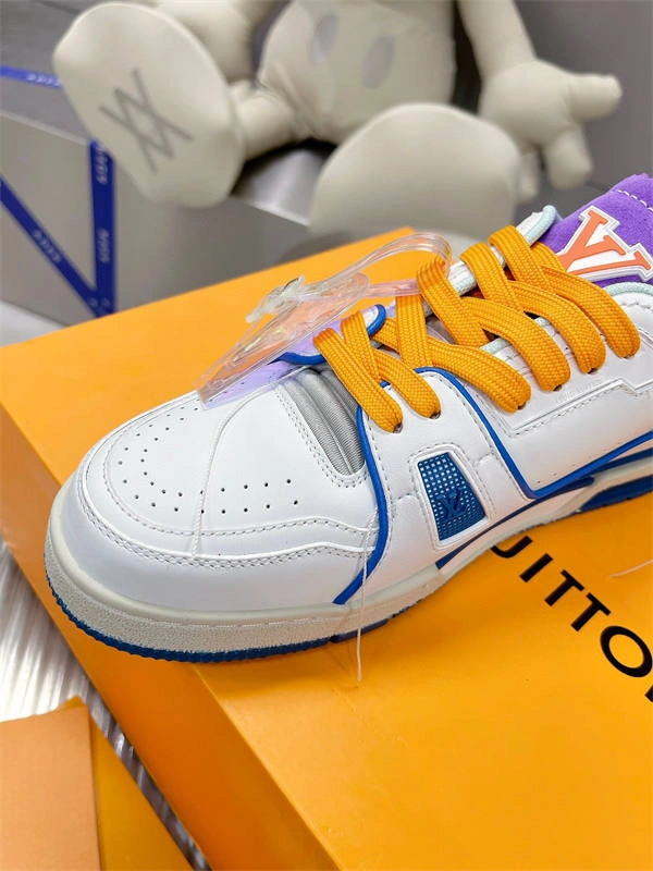 LV Lightweight 1744