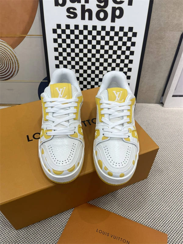 LV ZipUp 1777