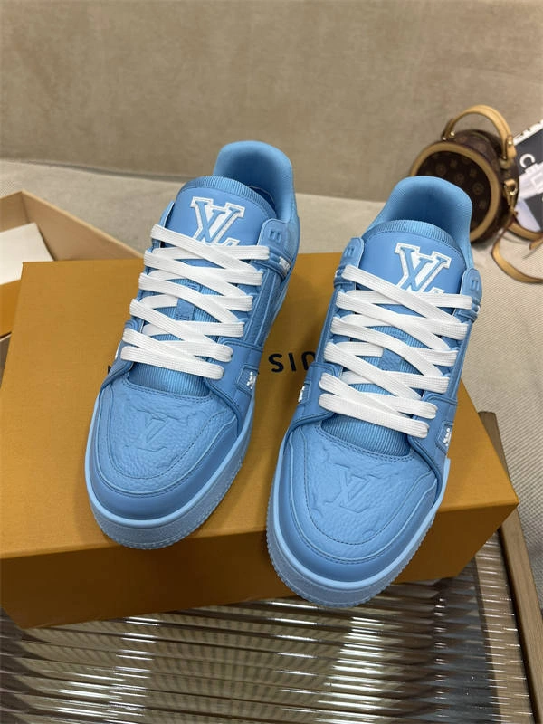 LV Unisex 1779