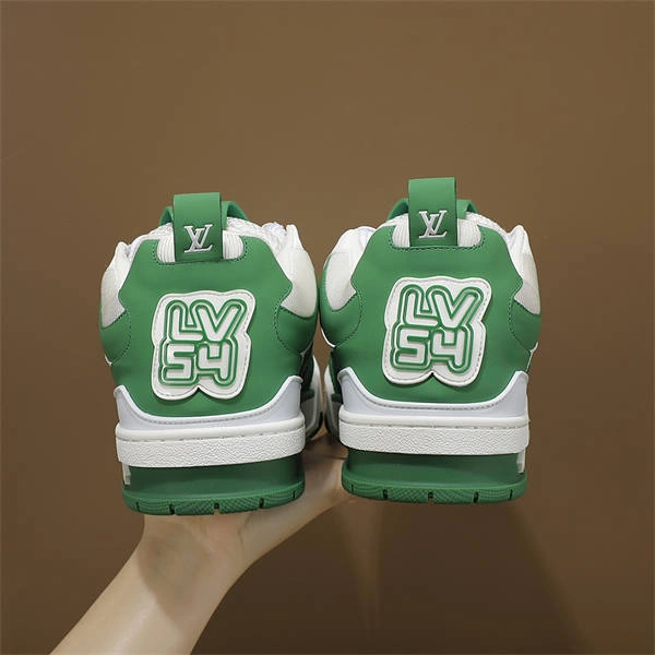 LV StreetReady 1809