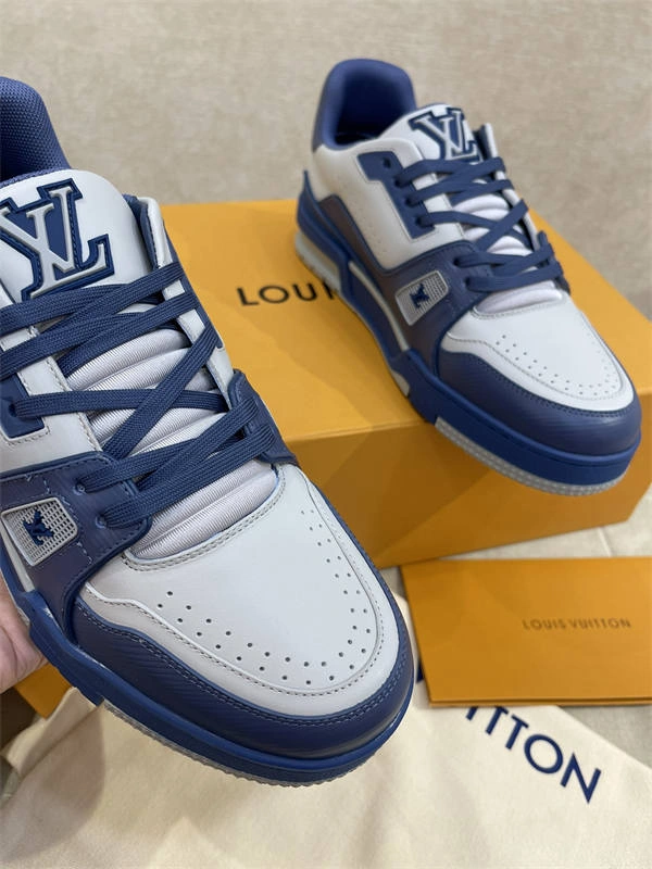 Sleek LV 1824