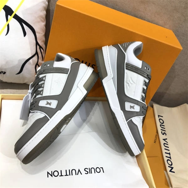 LV Comfortable 1829