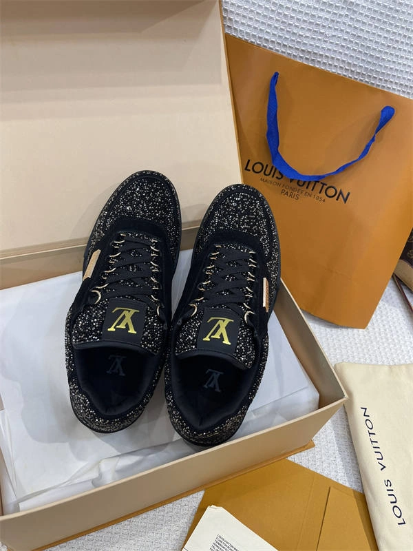 LV Attractive 1842