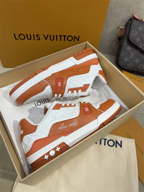 LV Sleek 1866