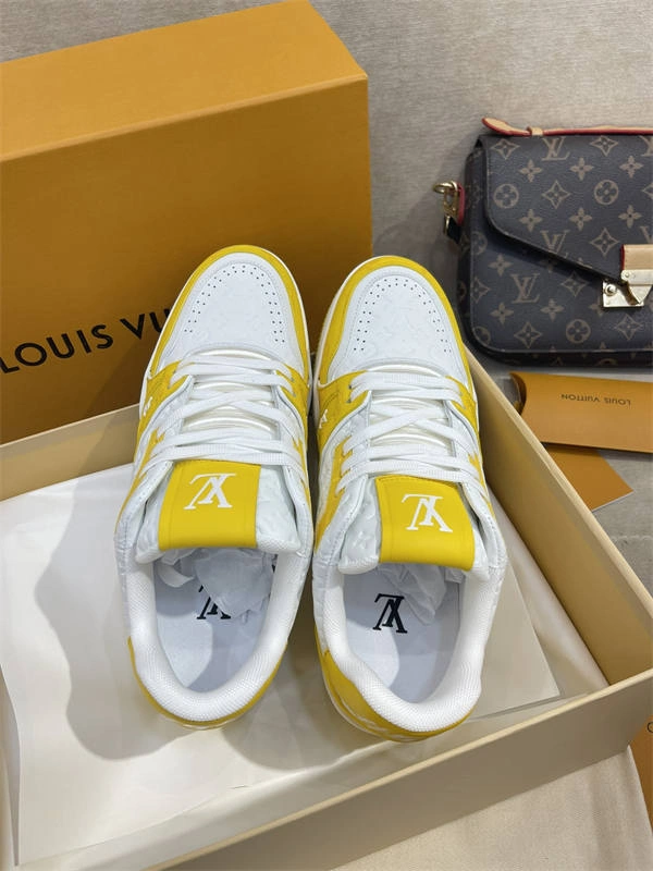 Unisex LV 1868