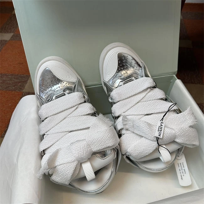 Functional Lanvon Curb Sneaker 810