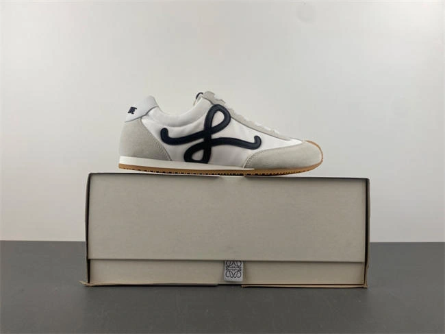 Loewe  Ballet Runner Minimalist 2446