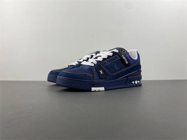 Louis Vuitton LV trainer FashionForward 1657